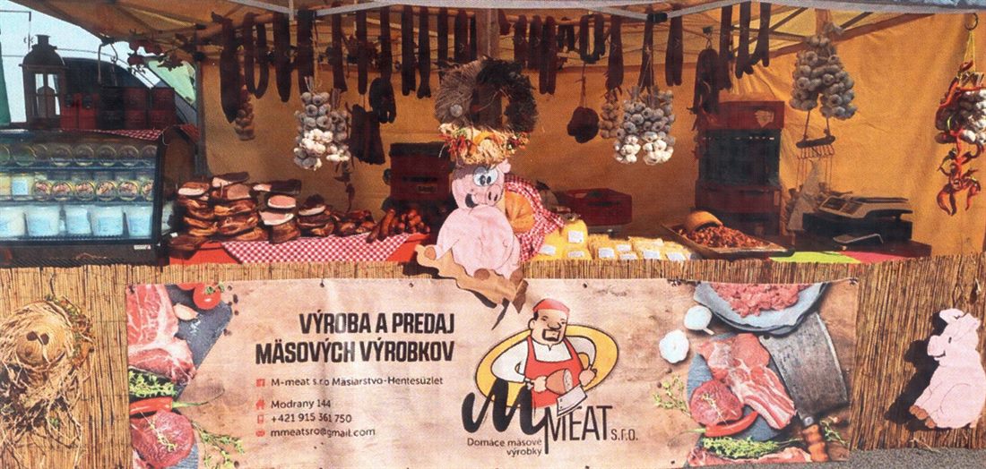 Stánok M-meat s údeninami na podujatí